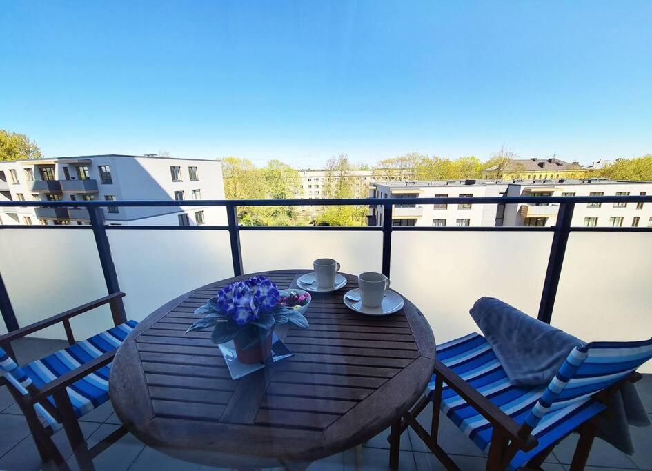 Stylish Apartment With Parking & Spacious Balcony Riga Extérieur photo